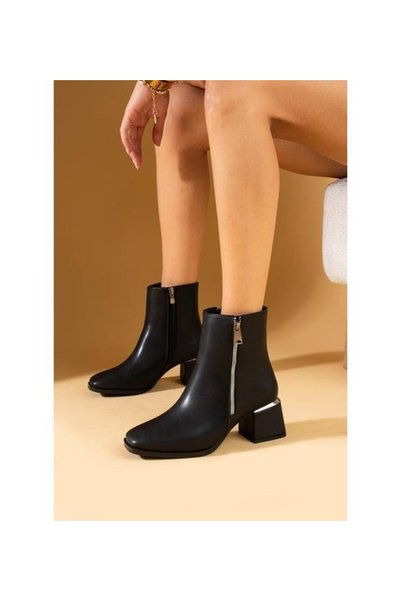 Papuçcity حذاء نسائي بكعب 5 سم من Snyrt 03392