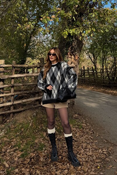 Laluvia Black Baklava Sweater - 7183