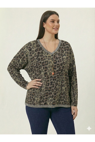 della moor Mink Italian Plus Size Leopard Print Blouse with Necklace, Sizes 42 - 48