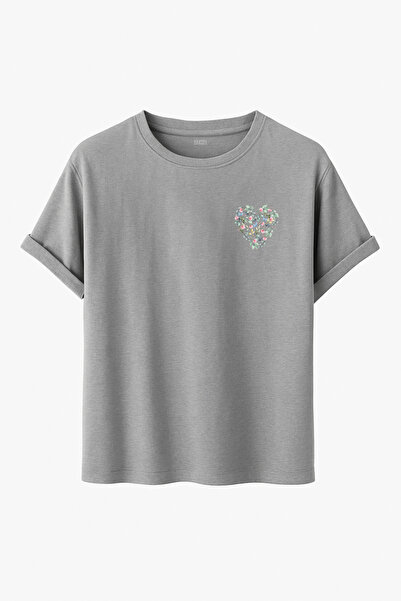 DK DAKSEL Minimalist Çiçekli Kalp Baskılı Göğüs Detaylı Oversize Regular Fit Unisex Tişört