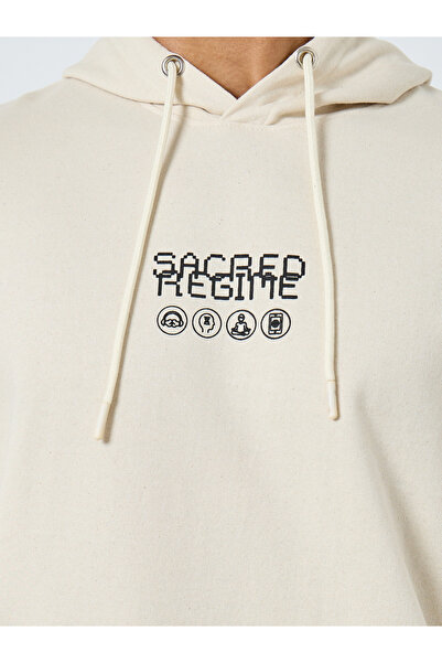 Styli Eco-Earth Relaxed Fit Back Printed Hoodie