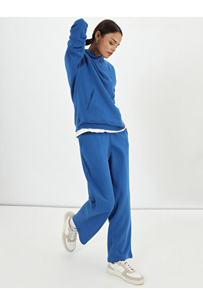 Femmella By Styli Blue Straight Fit Fleece Trackpants