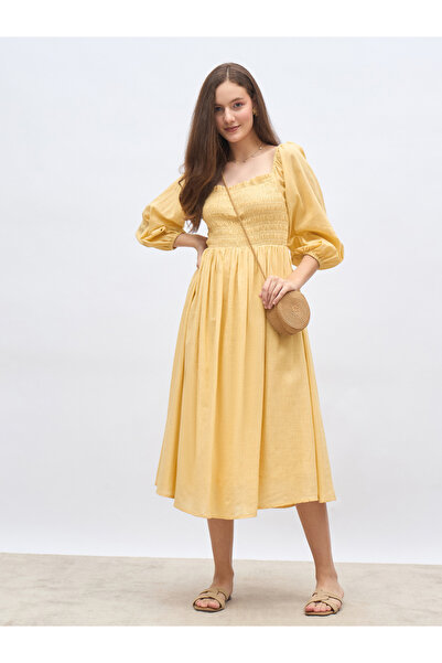Styli Women Yellow Smocked Midi Dress