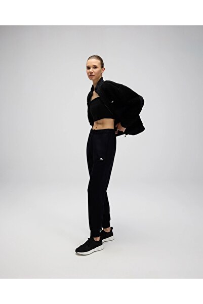Ellesse ΦΟΡΜΑ (ΦΘΙΝΟΠΩΡΟ-ΧΡΙΣΤΟΥΓΕΝΝΙΑΤΙΚΟ 2025)