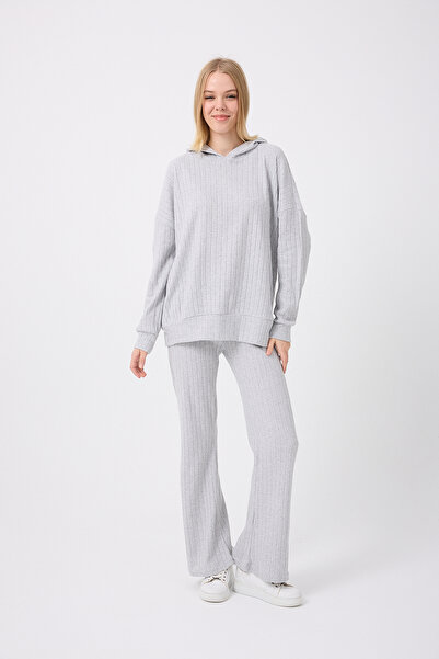 Silk & Spice طقم نسائي قماش مجدّل من القماش المحبوك بأكمام الخفاش بغطاء رأس واسع الأرجل O قصة فضفاضة طقم علوي وسفلي مريح