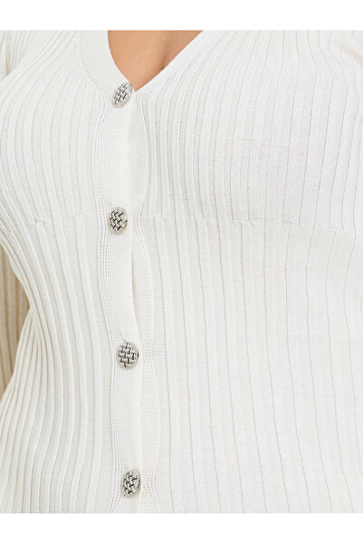 Styli Plus Size Knitted Buttoned Midi Dress