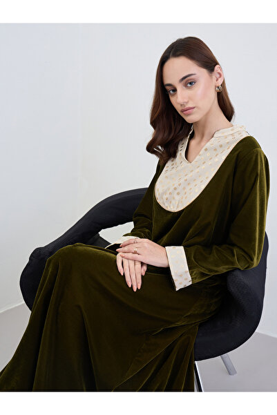 Styli Olive Velvet Printed Neckline Jalabiya