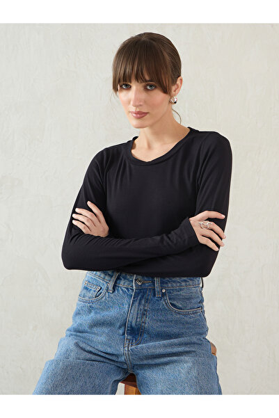 Femmella By Styli Black Long Sleeve Knit Crew Neck T-Shirt