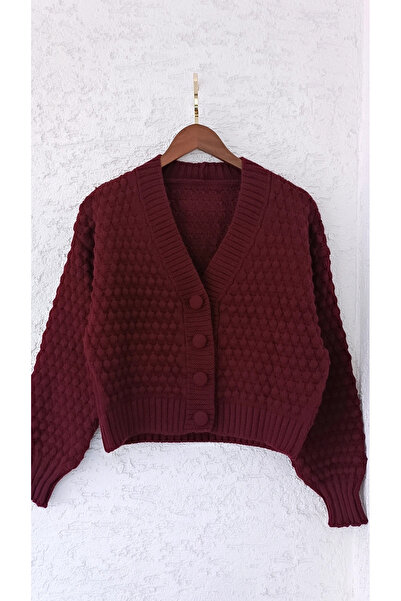 GÜLSEVEN كارديجان كريمي بلون بوردو: يتناسب مع كل الأذواق