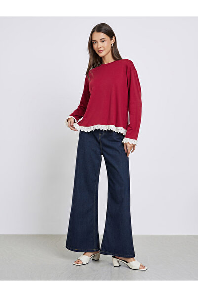 Styli Burgundy Knitted Top with Lace Trim