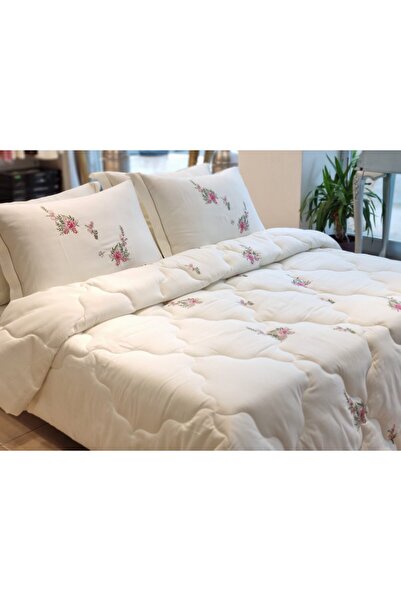BAŞ TASARIM Pembe Çiçekli Krem Rengi Kışlık Uyku Seti