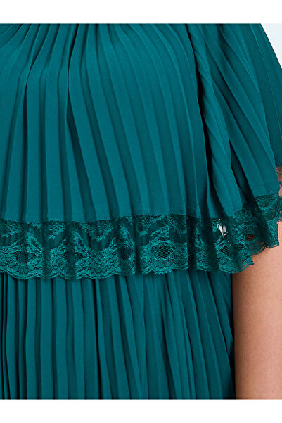 Styli Plus Size Teal A-Line Maxi Dress with Lace Cape