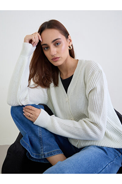 Styli Off White Knit Buttoned Cardigan