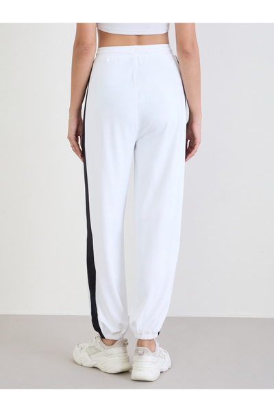 Styli Women White Side Stripe Joggers