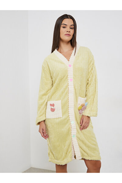 Styli 3D Flower Pocket Detail Fleece Button-Up Cardigan Robe