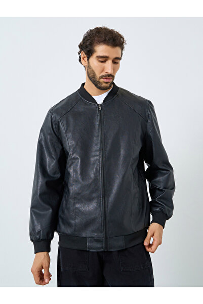 Styli Men Relaxed Fit Leather Look Jacket with Zip