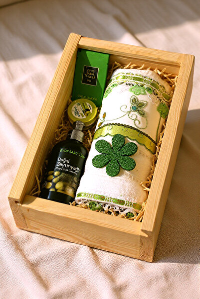 MyMomento İşlemeli Havlu Ahşap Hediye Kutusu - Bohça Hediyesi