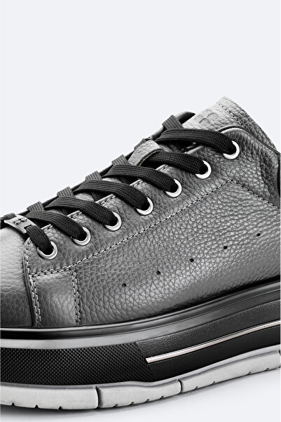 Avva Men's Anthracite 100% Leather Flexible Sole Lightweight Casual Shoes A52Y8017