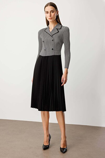 Ekol Kare Desenli Süs Düğmeli Maxi Elbise