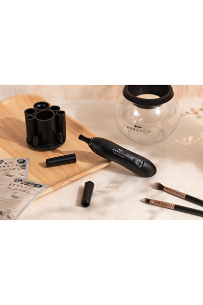 Stylpro MAKEUP BRUSH CLEANER AND DRYER