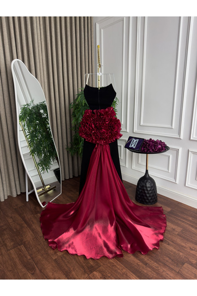 Generic Original Crepe Ferrari evening dress - Jazar embroidered with roses and a flared skirt - in black and red