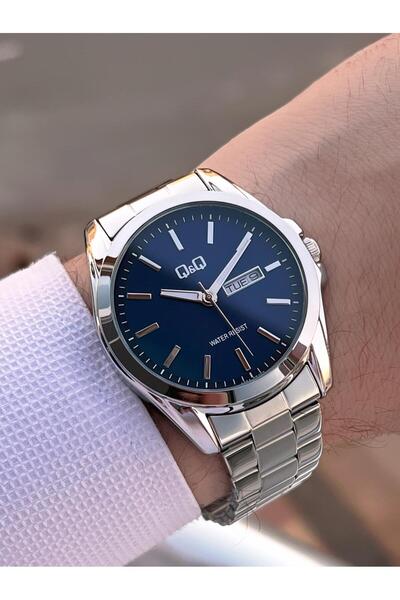 Q&Q Steel Band Calendar Dial 2 Years Warranty 3 Atm Water Resistant Men's Wristwatch Qq.E2001.A2