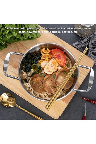ELEGANT HOME A high-quality 26cm stainless steel frying and cooking pan that can also be used as an oven tray. It features two handles.