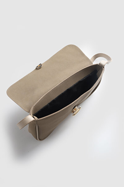 La La'Graccio Paris Lagraccio Paris Women's Palera Suede Baguette Bag