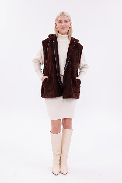 trendlina Plush Vest with Zippered Front and Large Pockets