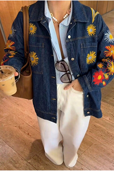 FEMELLE Floral Embroidered Denim Jacket