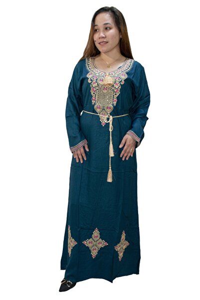 Zainah فستان جلابية ماكسي مطرز فاخر | يشمل حزامًا، نيرًا مميزًا، وحاشيةً سميكة