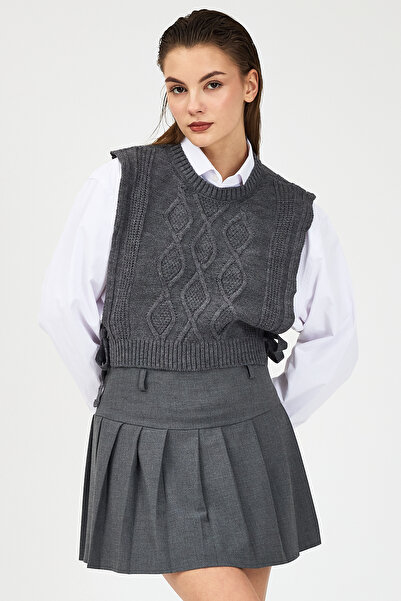 DazzUp Women's Argyle Patterned Sweater