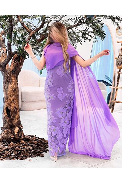 Generic Elegant evening dress, sizes 1-6 (small to 3XL), tulle with roses and chiffon shawl.