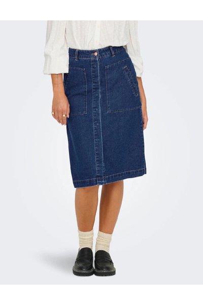 Jacqueline De Yong Fusta, Albastru