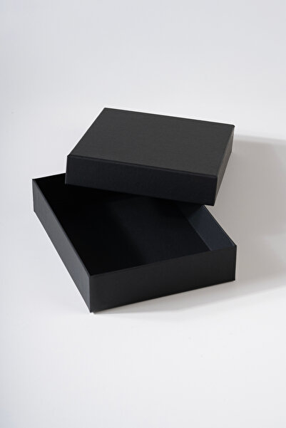 Miligram Paper 1 Adet 18.6x14.5x4cm Siyah Sert Mukavva Kutu