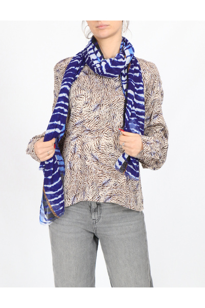 comma Esarfa, Albastru