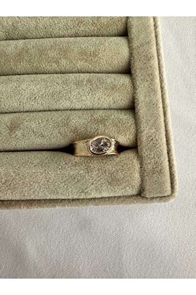ringbox Gold Matte Patterned Oval Stone Ring
