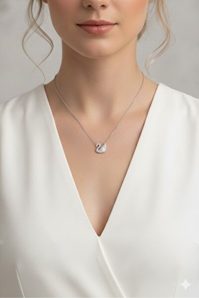 Dorvina سلسلة قلادة على شكل بجعة من الفولاذ باللون الفضي مع حجر الزركون 316L لا يتأكسد |   مجوهرات أنيقة ومتينة، إكسسوارات