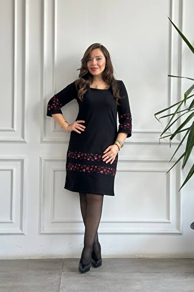 Yağmur Butik Etek Ve Kol Pazen Detaylı Pamuk Elbise