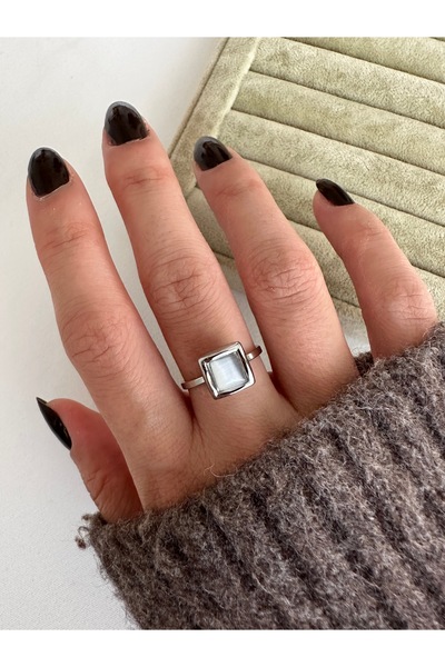 ringbox Silver Color Square Pearlescent Steel Ring