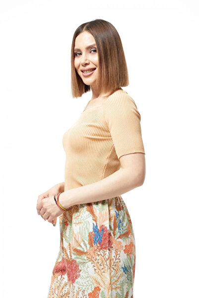 ZENGEZUR MALL Nrzsnt Summer Knitwear T-Shirt Beige (233345) (from Me: Standard)