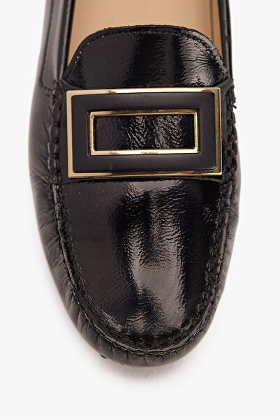 West To West Women's Black Patent Leather Buckle Loafer