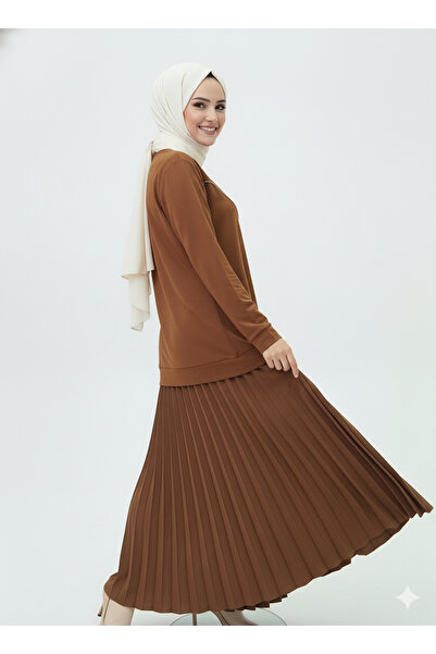 CELTMODA Women's Patterned Sand Crepe Blouse-Skirt Two-Piece Set - Brown