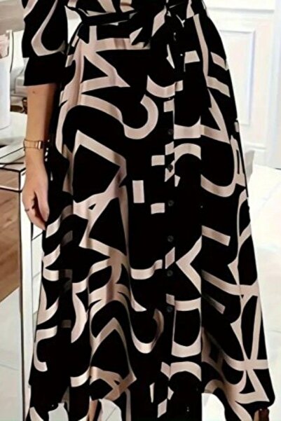 Mossta Μακρύ φόρεμα με μονόχρωμο μπλουζάκι με κουμπιά μπροστά - Μαύρο