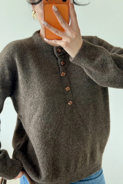 Eka Women's Brown Buttoned Open Collar Sweater 1014-2464