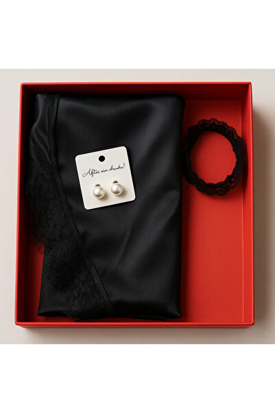 QUEENELA Yılbaşı hediye paketi (saten dantel detaylı uzun gecelik, çelik küpe...