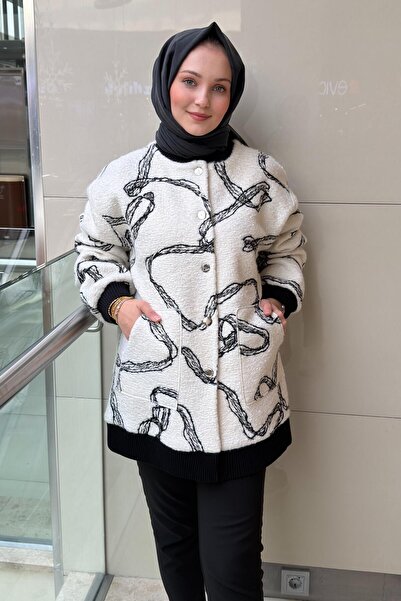 Ghisa Șapcă de miel cu model aleatoriu cu închidere frontală cu capse