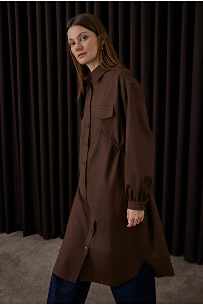HEQA Μακρύ πουκάμισο λεπτομέρεια με σούρες Bitter Brown