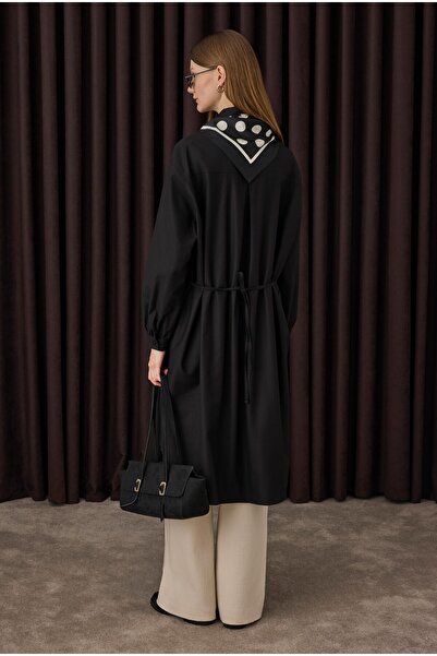 HEQA Μακρύ πουκάμισο λεπτομέρεια με σούρες Μαύρο