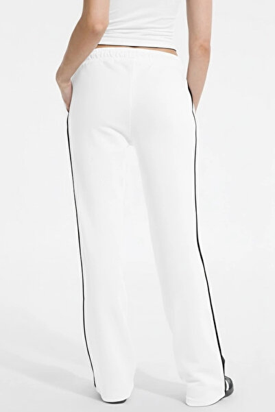 Guess Jeans Women White Regular Fit Sweatpants W5Yb32K68I4-G011